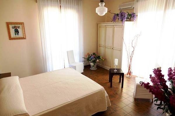 Hotel Giulia Marina di Massa Extérieur photo
